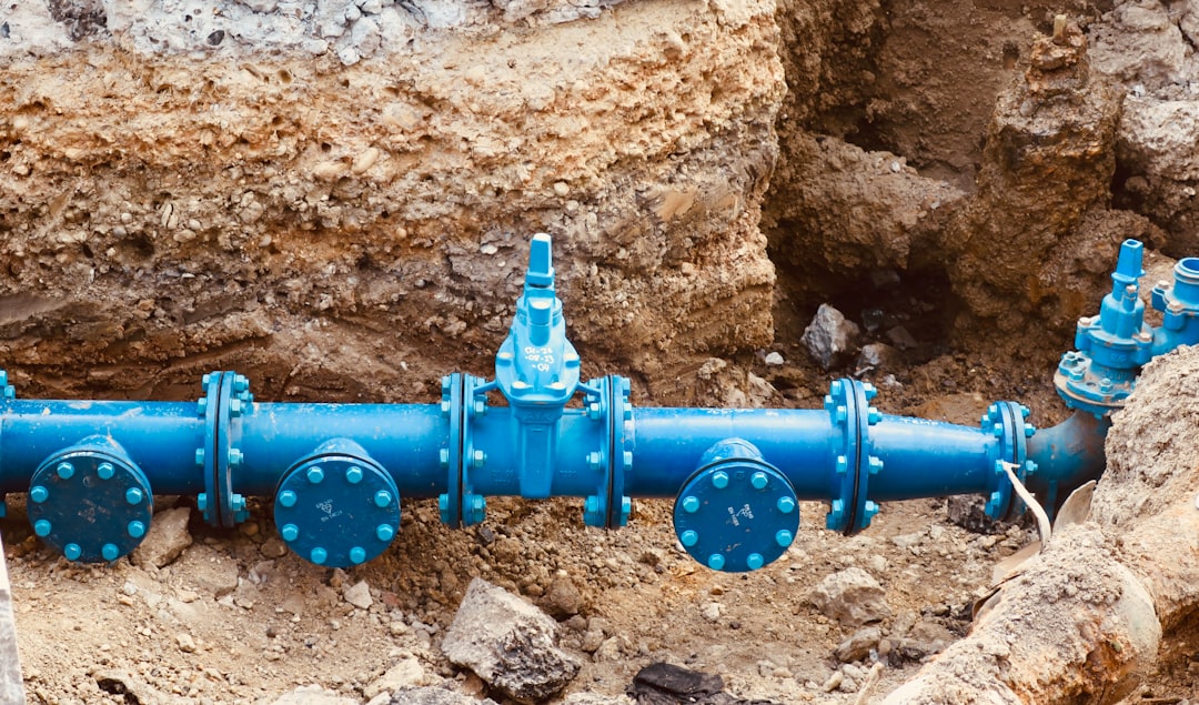 Conduite bleue destinée au renouvellement d’un réseau de distribution d’eau